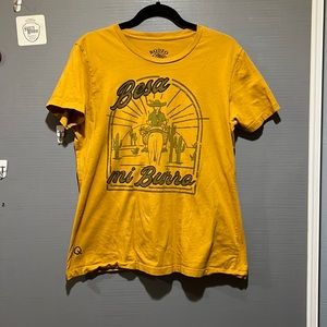 XL Mustard gold t-shirt